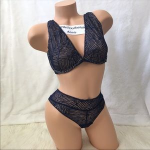 36DD,36d/M Victoria’s Secret Bra Set